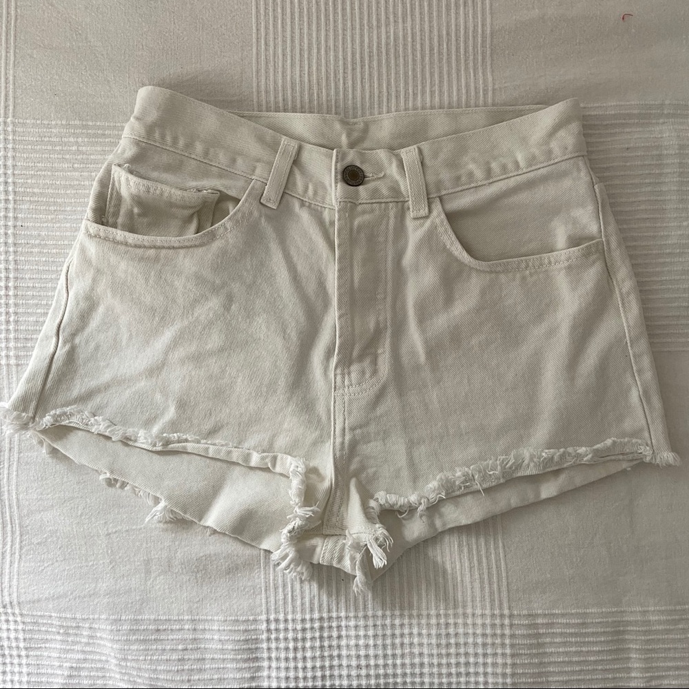 Pre-Loved Brandy Melville White Jean Shorts in Size Small